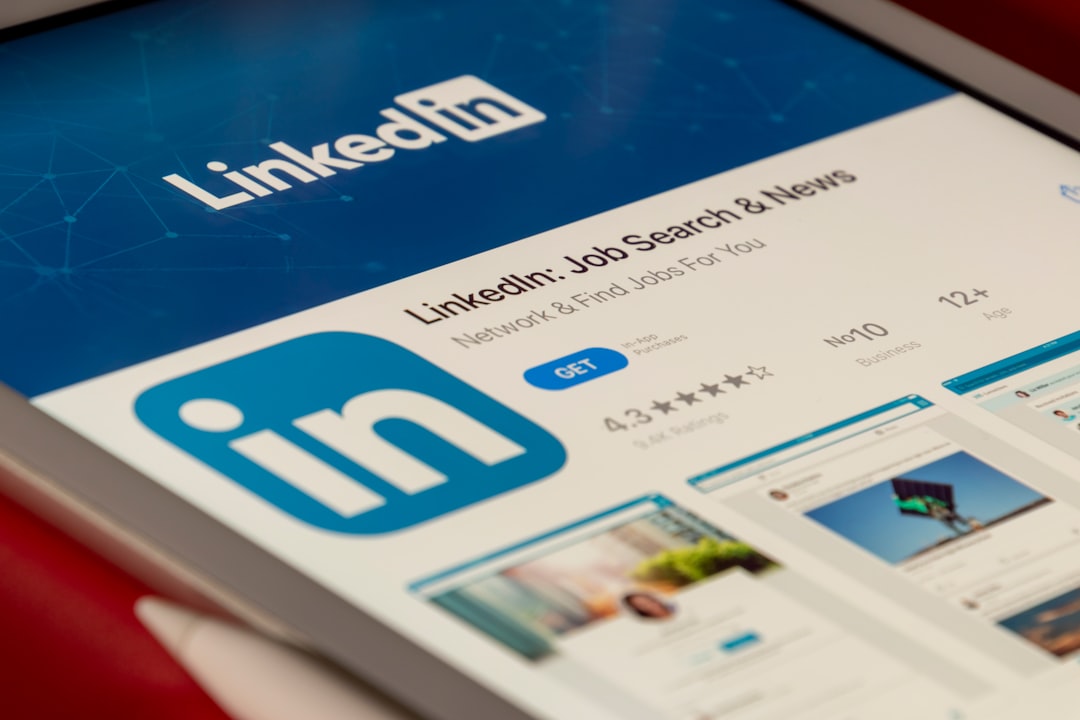 linkedin viral - white and blue labeled box
